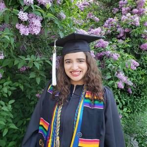 Meet your Posher, Iliana